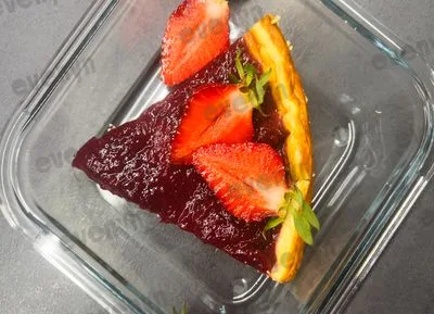 Svieži jahodový cheesecake
